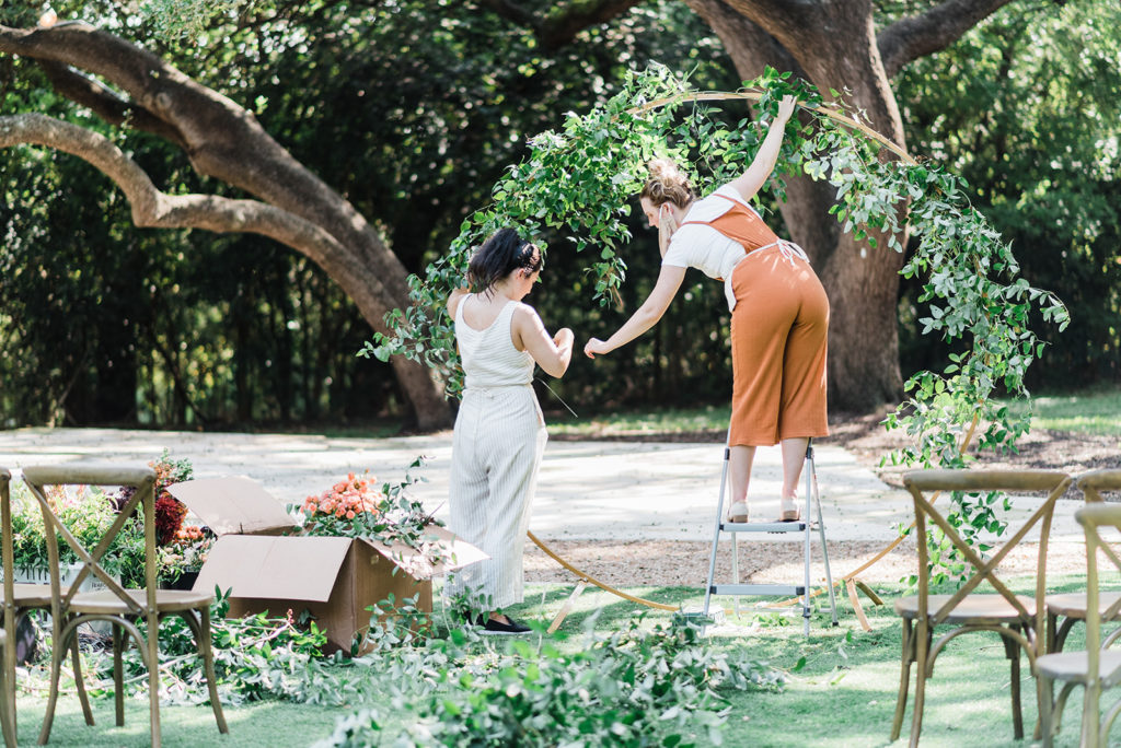 Set up duties for a wedding planner assistant job